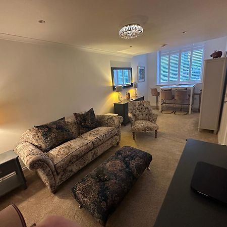 Luxury Moffat Apartment - High End Furnishing 외부 사진